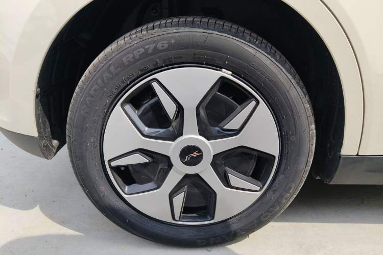 Used JAC Yiwei 3 2024 Zhi'ai Edition 330km Air Right Rear Wheel Hub