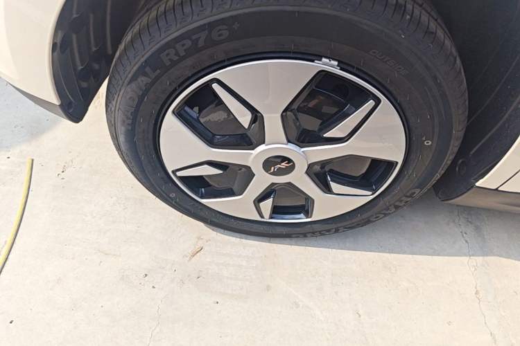 Used JAC Yiwei 3 2024 Zhi'ai Edition 330km Air Right Rear Wheel Hub