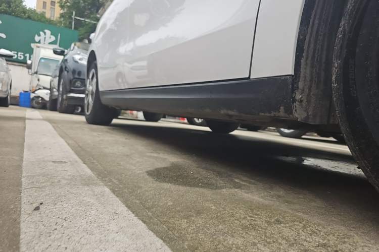 Used JAC Yiwei 3 2024 Zhi'ai Edition 330km Lite Right Side Sill