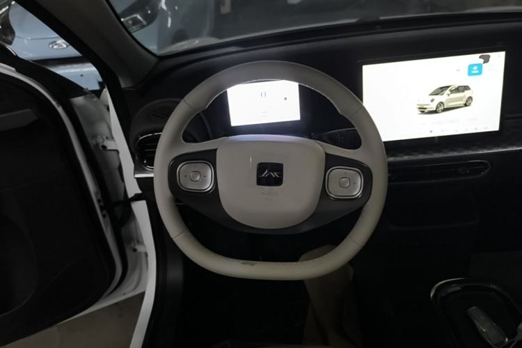 Used JAC Yiwei 3 2024 Beloved Edition 330km Air+ Steering Wheel