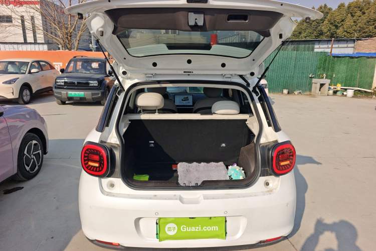Used JAC Yiwei 3 2024 Zhi'ai Edition 330km Air Trunk