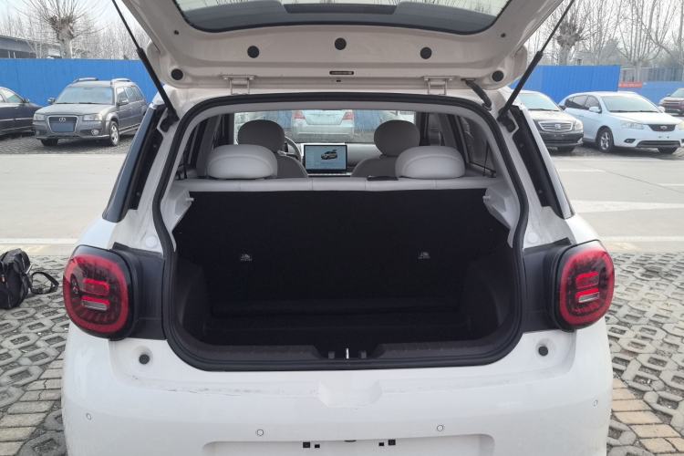 Used JAC Yiwei 3 2024 Charming Edition 405km Lite Trunk