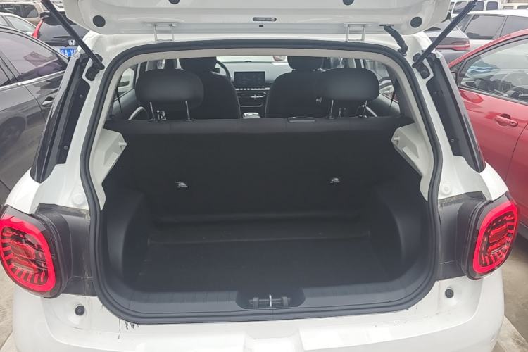 Used JAC Yiwei 3 2024 Zhi'ai Edition 330km Lite Trunk