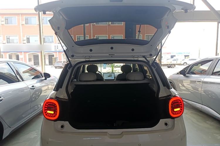 Used JAC Yiwei 3 2024 Zhi'ai Edition 330km Air Trunk