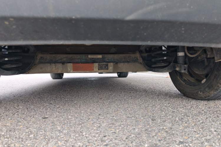 Used JAC Yiwei 3 2024 Zhi'ai Edition 330km Lite Chassis Rear