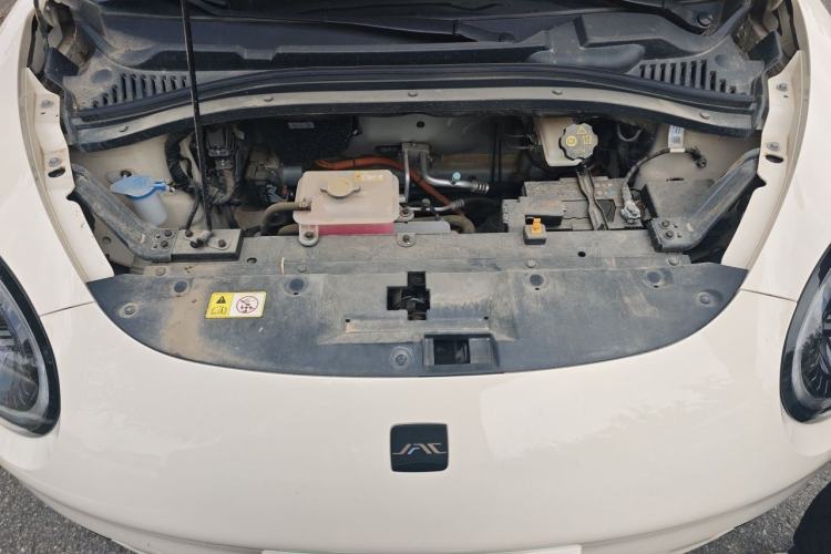 Used JAC Yiwei 3 2024 Zhi'ai Edition 330km Lite Engine Bay