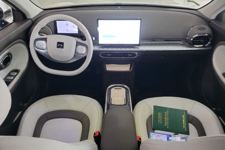 Used JAC Yiwei 3 2024 Zhi'ai Edition 330km Air Interior 2