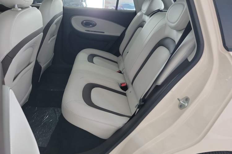 Used JAC Yiwei 3 2024 Zhi'ai Edition 330km Air Interior 4
