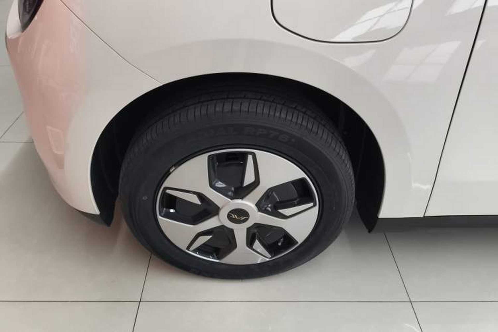 Used JAC Yiwei 3 2025 330km Freedom Edition Left Front Wheel Hub