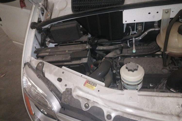 Used JAC Yiwei Aipao  Engine Bay Right