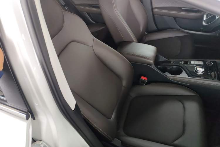 Used JAC Yiwei Aipao 2024 Facelifted AiPao T Deluxe Edition 460 Right Front Seat