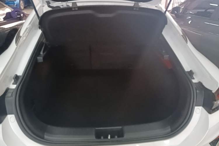 Used JAC Yiwei Aipao 2024 Acura RDX Prestige 460 Trunk