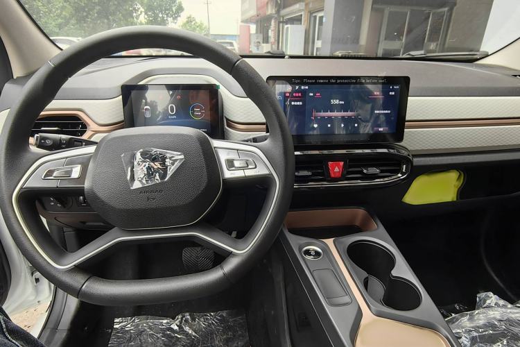 Used JAC Yiwei E10X 2024 Charming Edition 301km Lite Interior 1