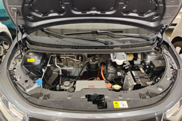 Used JAC Yiwei E10X 2024 Charming Edition 301km Lite Engine Bay