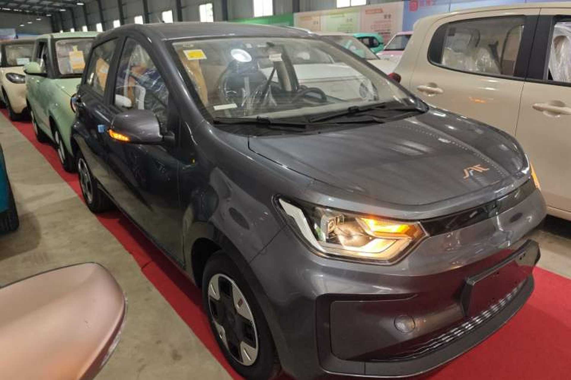 Used JAC Yiwei E10X 2024 Charming Edition 301km Lite Front Right 45 Deg