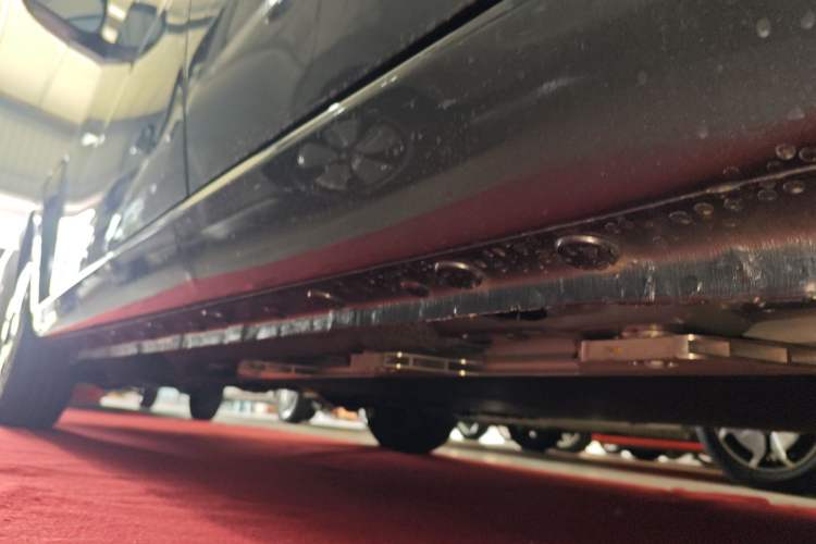 Used JAC Yiwei E10X 2024 Charming Edition 301km Lite Left Side Sill