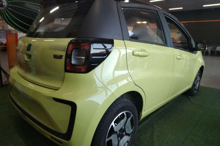 Used JAC Yiwei E10X 2024 Charming Edition 301km Lite Exterior 3