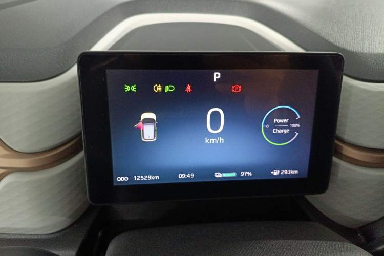Used JAC Yiwei E10X 2024 Charming Edition 301km Air Instrument Cluster