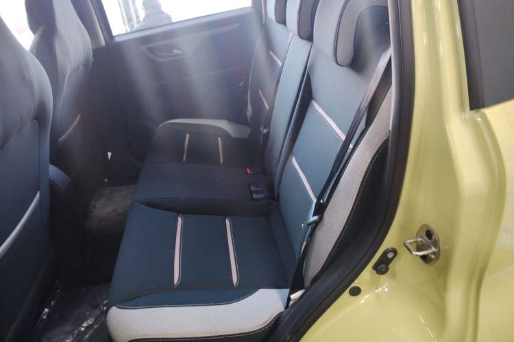 Used JAC Yiwei E10X 2024 Charming Edition 301km Lite Interior 1
