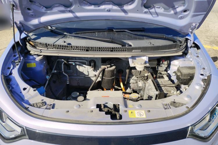 Used JAC Yiwei E10X 2024 Charming Edition 301km Air Engine Bay