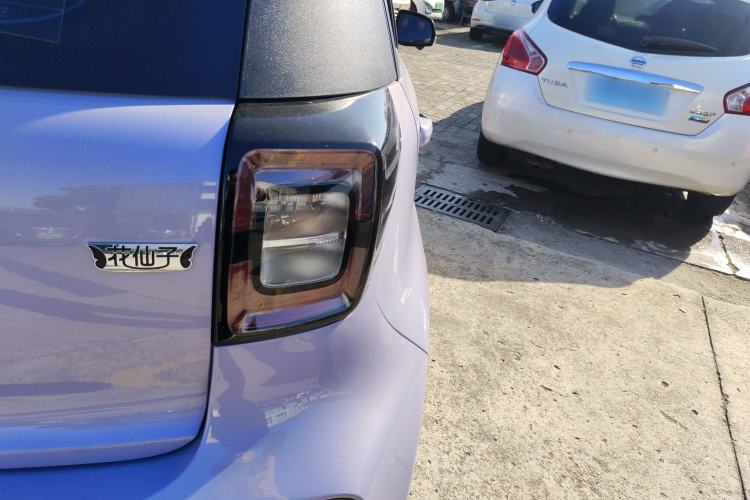 Used JAC Yiwei E10X 2024 Charming Edition 301km Air Exterior 6