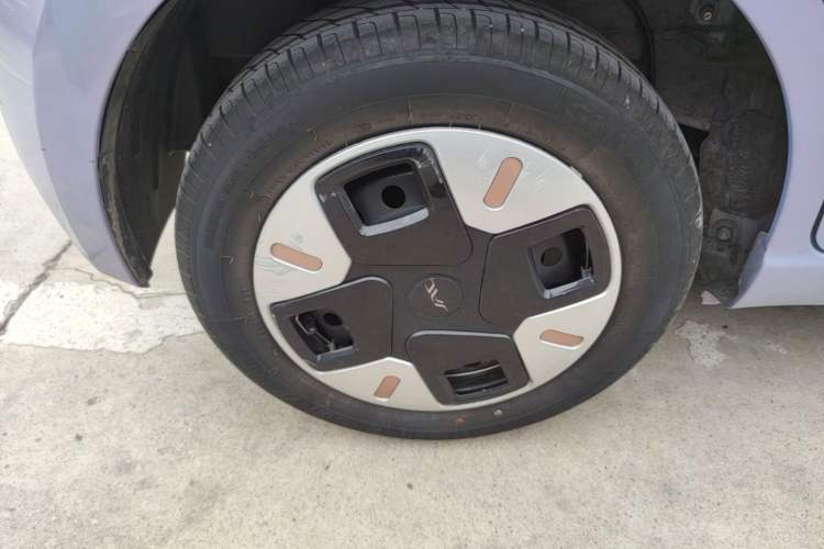 Used JAC Yiwei E10X 2024 Charming Edition 301km Lite Right Rear Wheel Hub