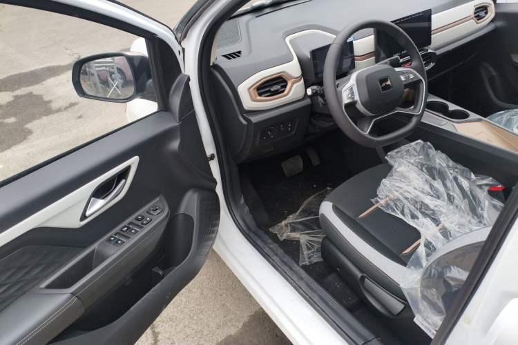 Used JAC Yiwei E10X 2024 Charming Edition 301km Lite Driver Seat