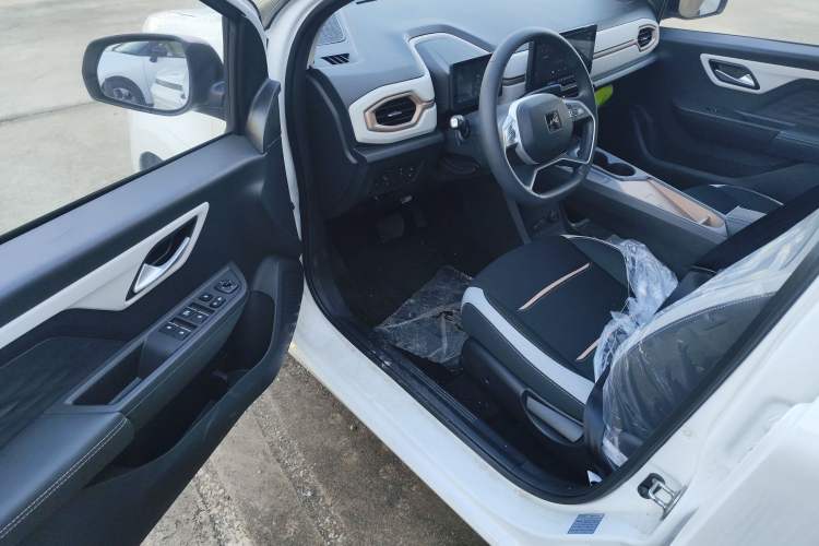 Used JAC Yiwei E10X 2024 Charming Edition 301km Lite Driver Seat