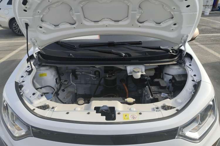 Used JAC Yiwei E10X 2024 Charming Edition 301km Lite Engine Bay