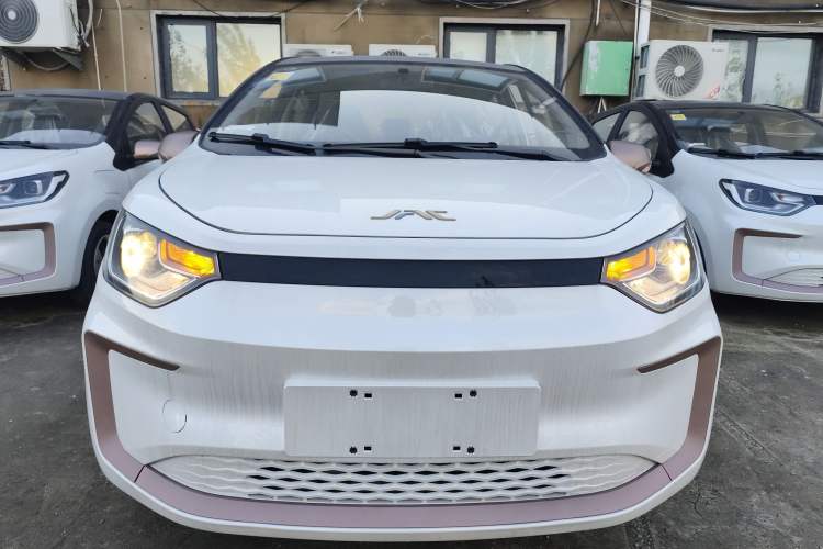 Used JAC Yiwei E10X 2024 Charming Edition 301km Lite Front