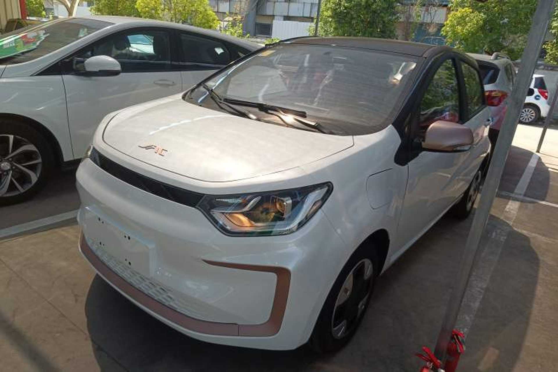 Used JAC Yiwei E10X 2024 Charming Edition 301km Lite Front Left 45 Deg