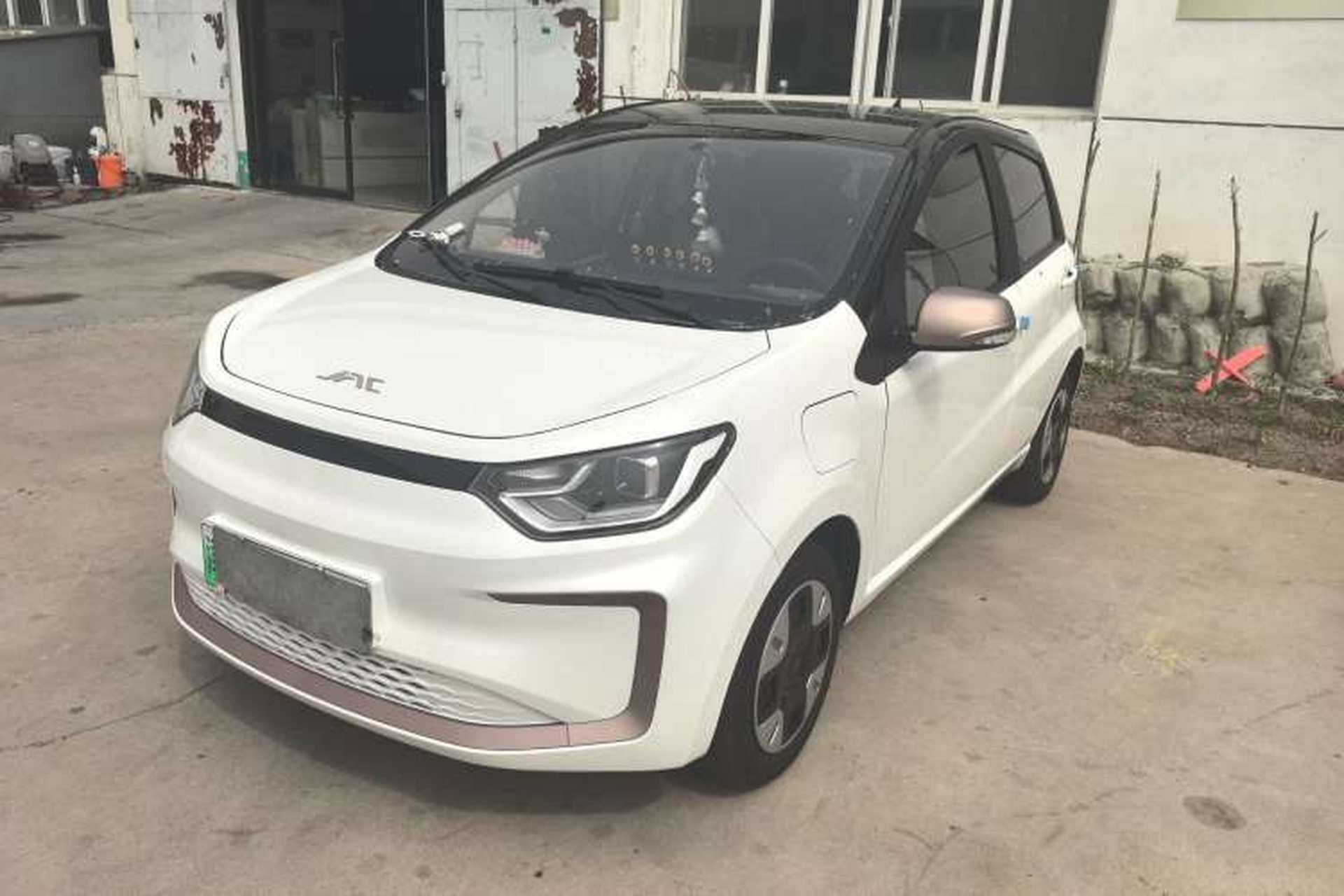 Used JAC Yiwei E10X 2024 Charming Edition 301km Lite Front Left 45 Deg