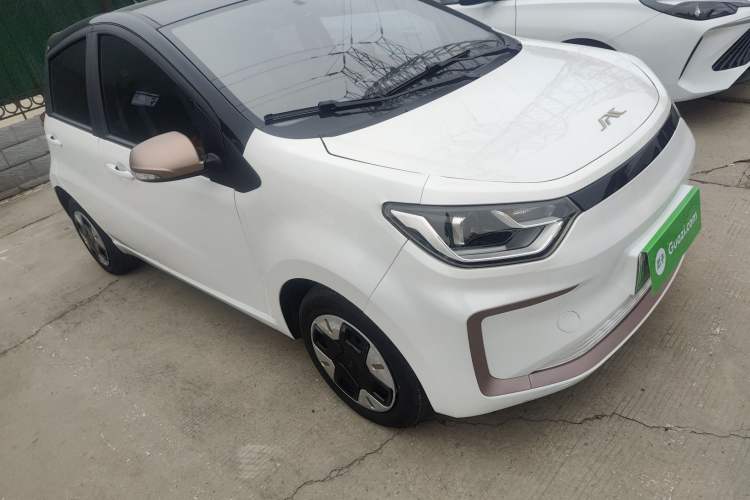Used JAC Yiwei E10X 2024 Charming Edition 301km Lite Front Right 45 Deg