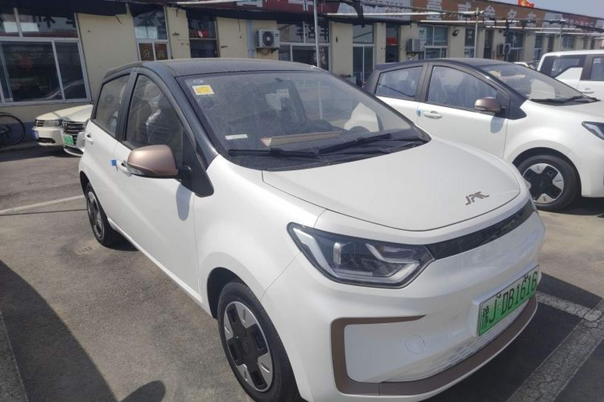 Used JAC Yiwei E10X 2024 Charming Edition 301km Lite Front Right 45 Deg