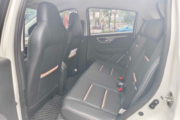 Used JAC Yiwei E10X 2024 Charming Edition 301km Air Interior 8