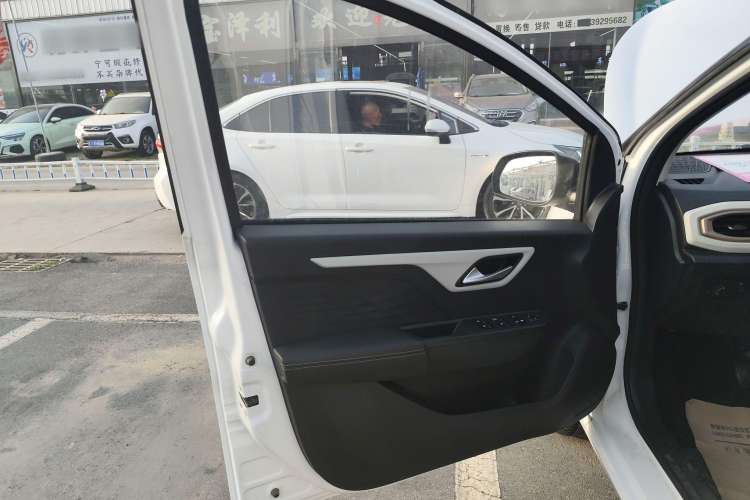 Used JAC Yiwei E10X 2024 Charming Edition 301km Lite Left Front Door Interior