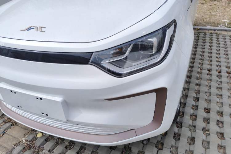 Used JAC Yiwei E10X 2024 Charming Edition 301km Lite Left Front Headlight