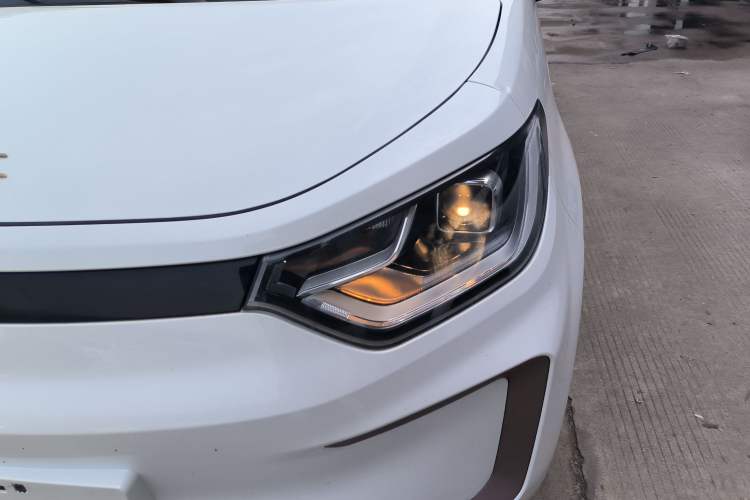 Used JAC Yiwei E10X 2024 Charming Edition 301km Lite Left Front Headlight