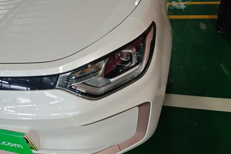 Used JAC Yiwei E10X 2024 Charming Edition 301km Lite Left Front Headlight