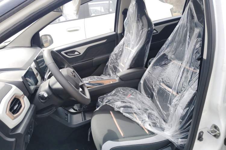 Used JAC Yiwei E10X 2024 Charming Edition 301km Lite Left Front Seat