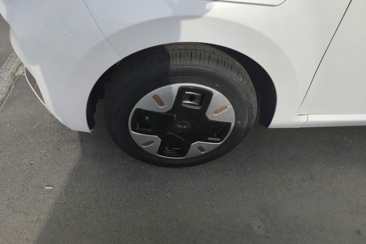 Used JAC Yiwei E10X 2024 Charming Edition 301km Lite Left Front Wheel Hub