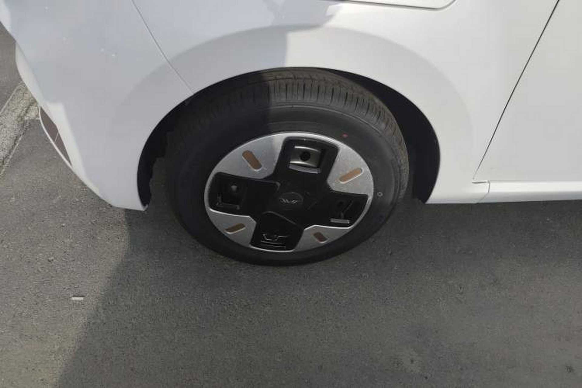 Used JAC Yiwei E10X 2024 Charming Edition 301km Lite Left Front Wheel Hub