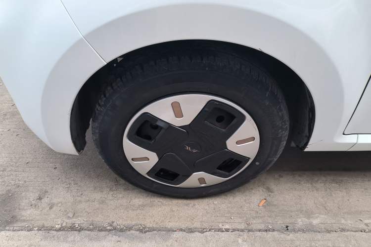 Used JAC Yiwei E10X 2024 Charming Edition 301km Lite Left Front Wheel Hub