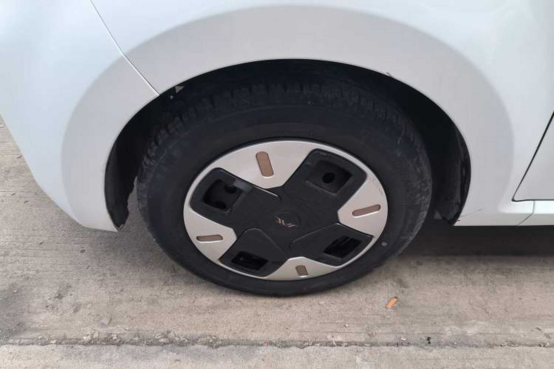 Used JAC Yiwei E10X 2024 Charming Edition 301km Lite Left Front Wheel Hub