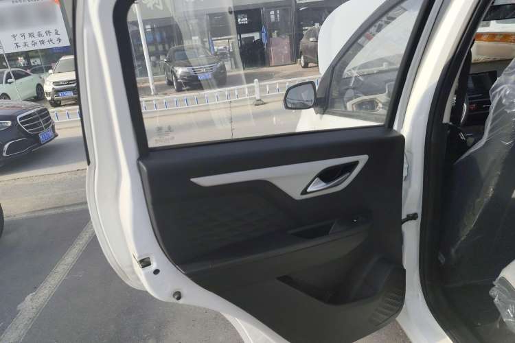 Used JAC Yiwei E10X 2024 Charming Edition 301km Lite Left Rear Door Interior