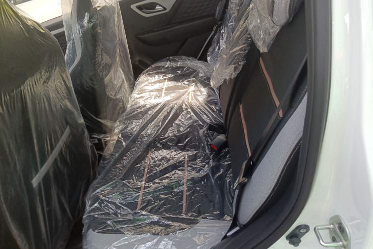 Used JAC Yiwei E10X 2024 Charming Edition 301km Lite Left Rear Seat