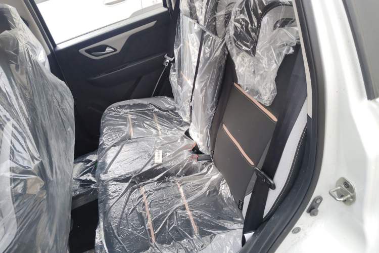 Used JAC Yiwei E10X 2024 Charming Edition 301km Lite Left Rear Seat