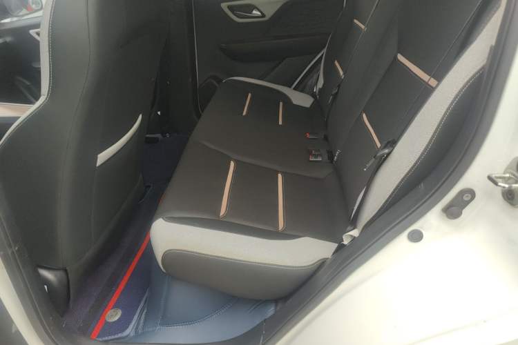 Used JAC Yiwei E10X 2024 Charming Edition 301km Lite Left Rear Seat