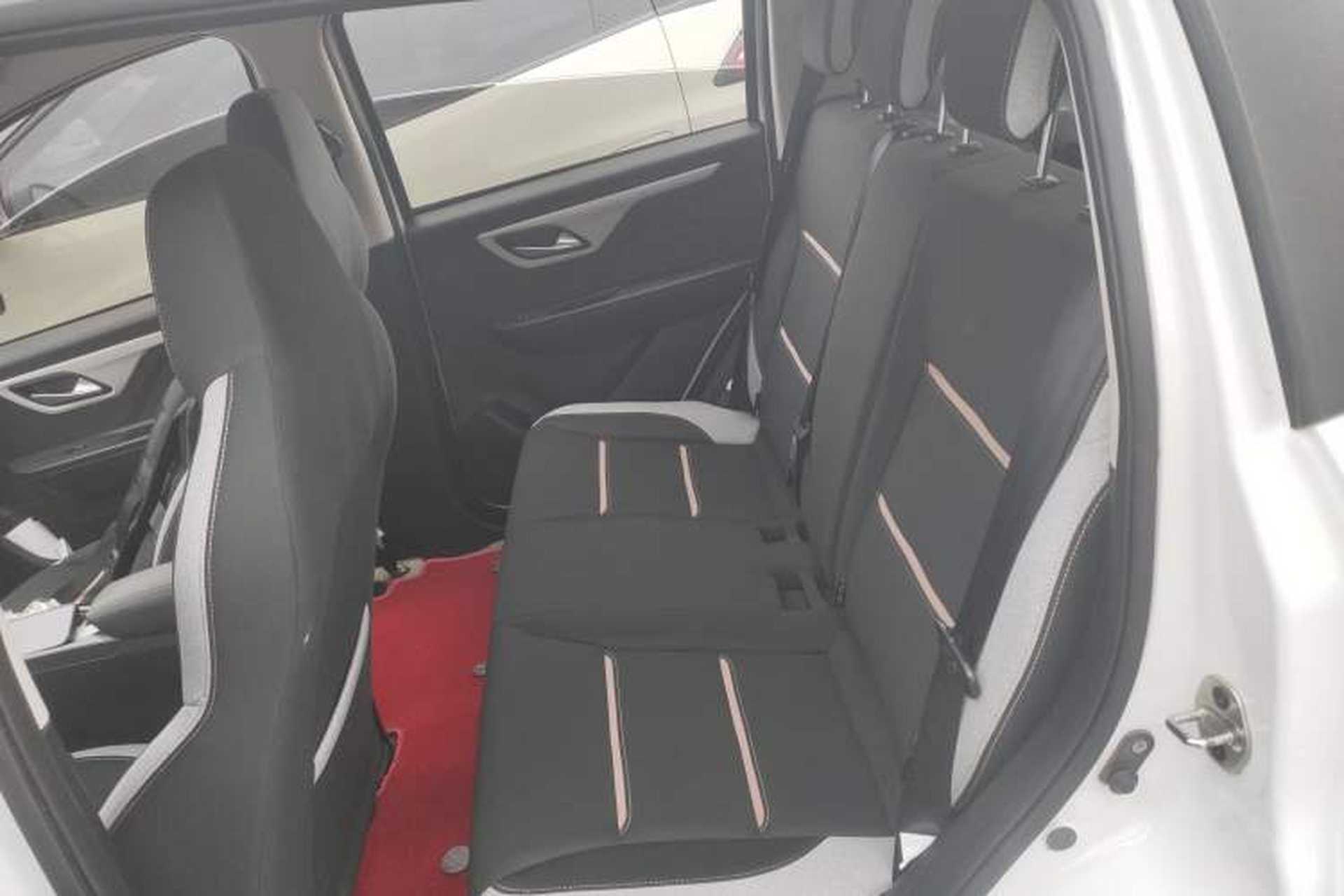 Used JAC Yiwei E10X 2024 Charming Edition 301km Lite Left Rear Seat
