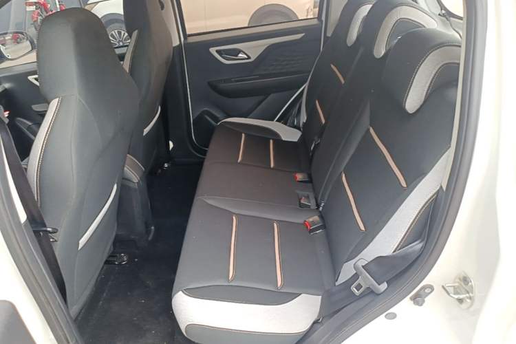 Used JAC Yiwei E10X 2024 Charming Edition 301km Lite Left Rear Seat